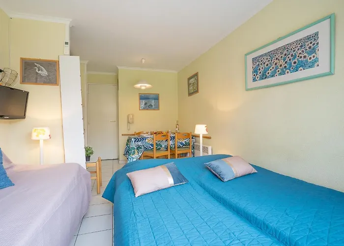 L'esquinade - J3 402 By Interhome * Сен-Рафаэль