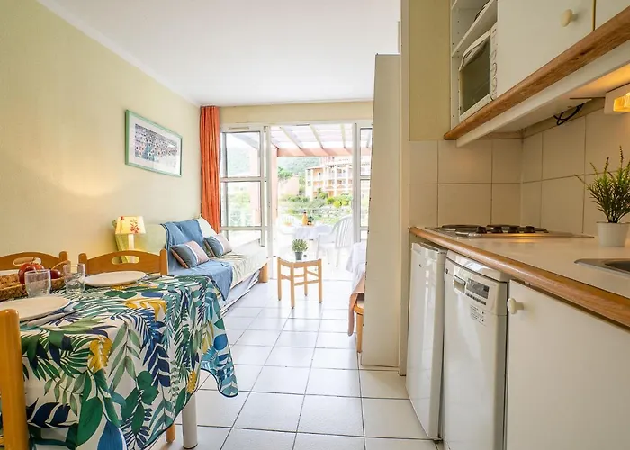 L'esquinade - J3 402 By Interhome *