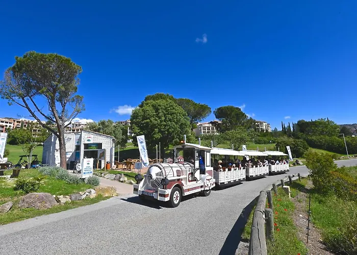 L'esquinade - J3 402 By Interhome *